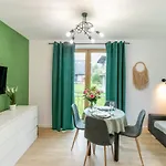 Pod Orzechem Z Duzym Ogrodem - Dream